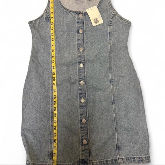 Levi's Light Blue Denim Shirt - Picture 3 of 9